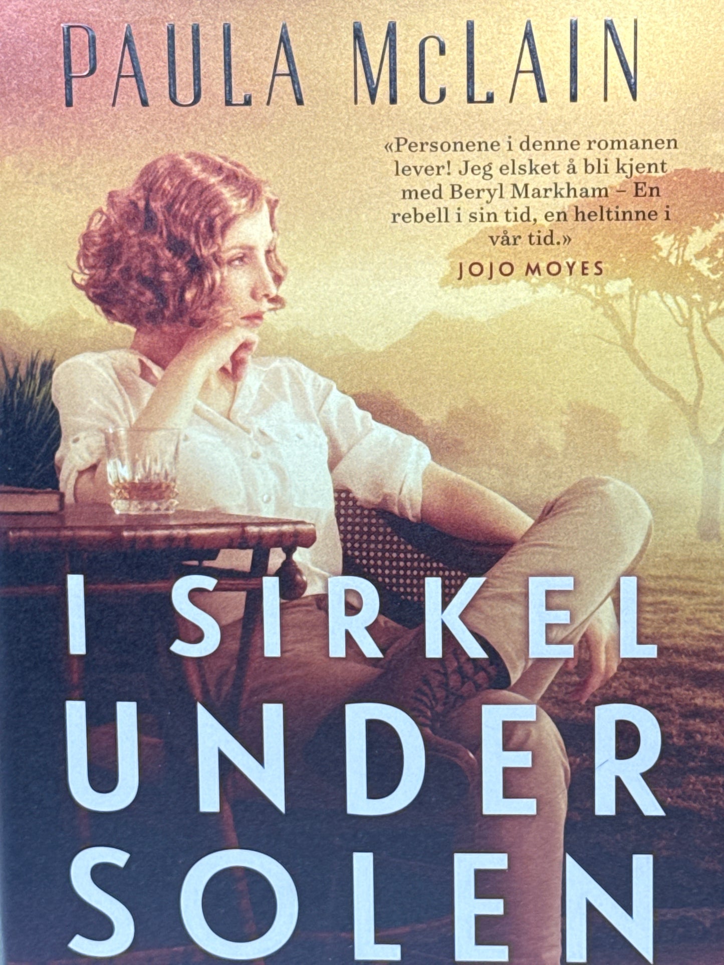 I sirkel under solen - Innbundet