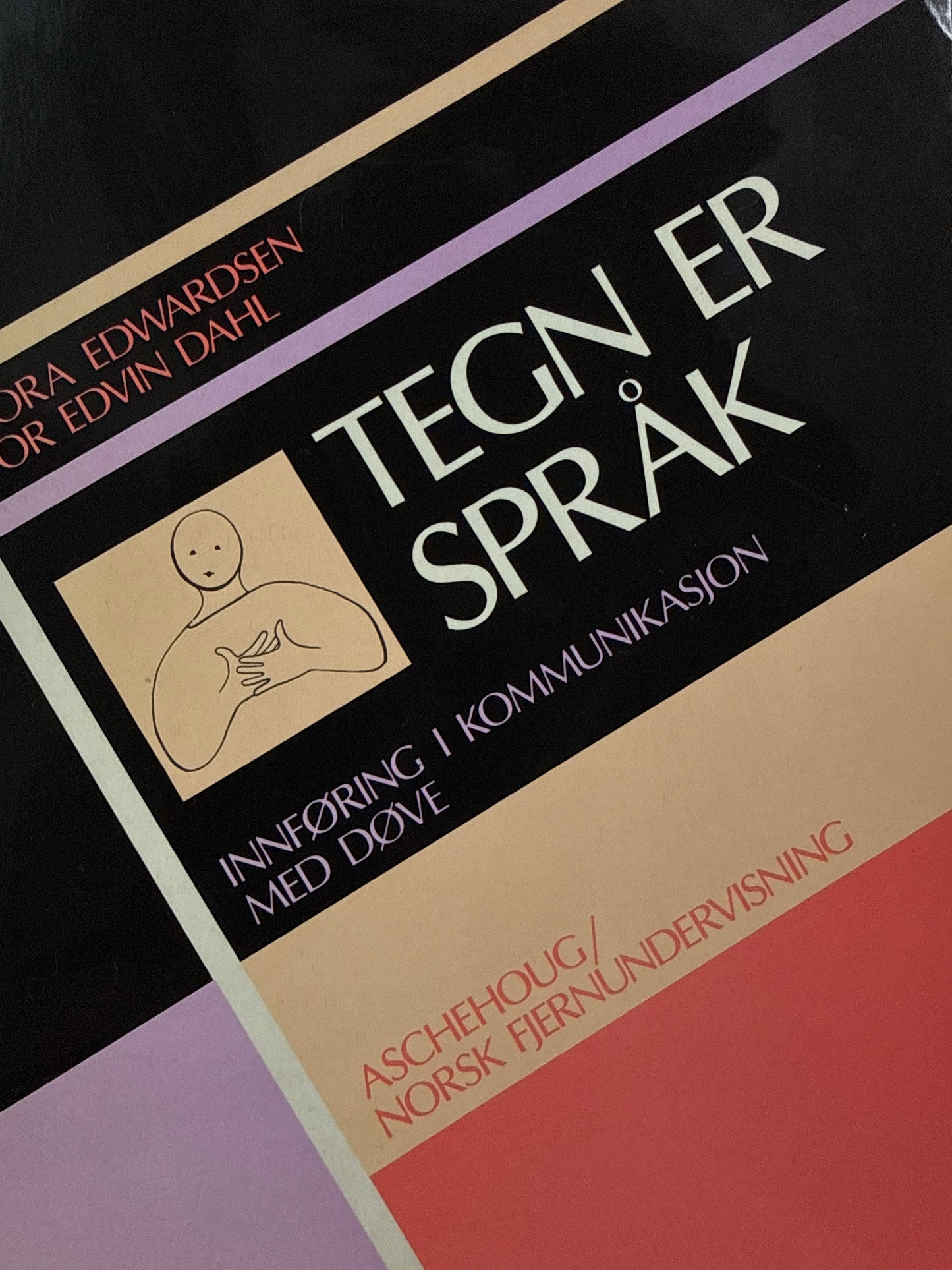 Tegn er språk ; innføring i kommunikasjon med døve - Pocket