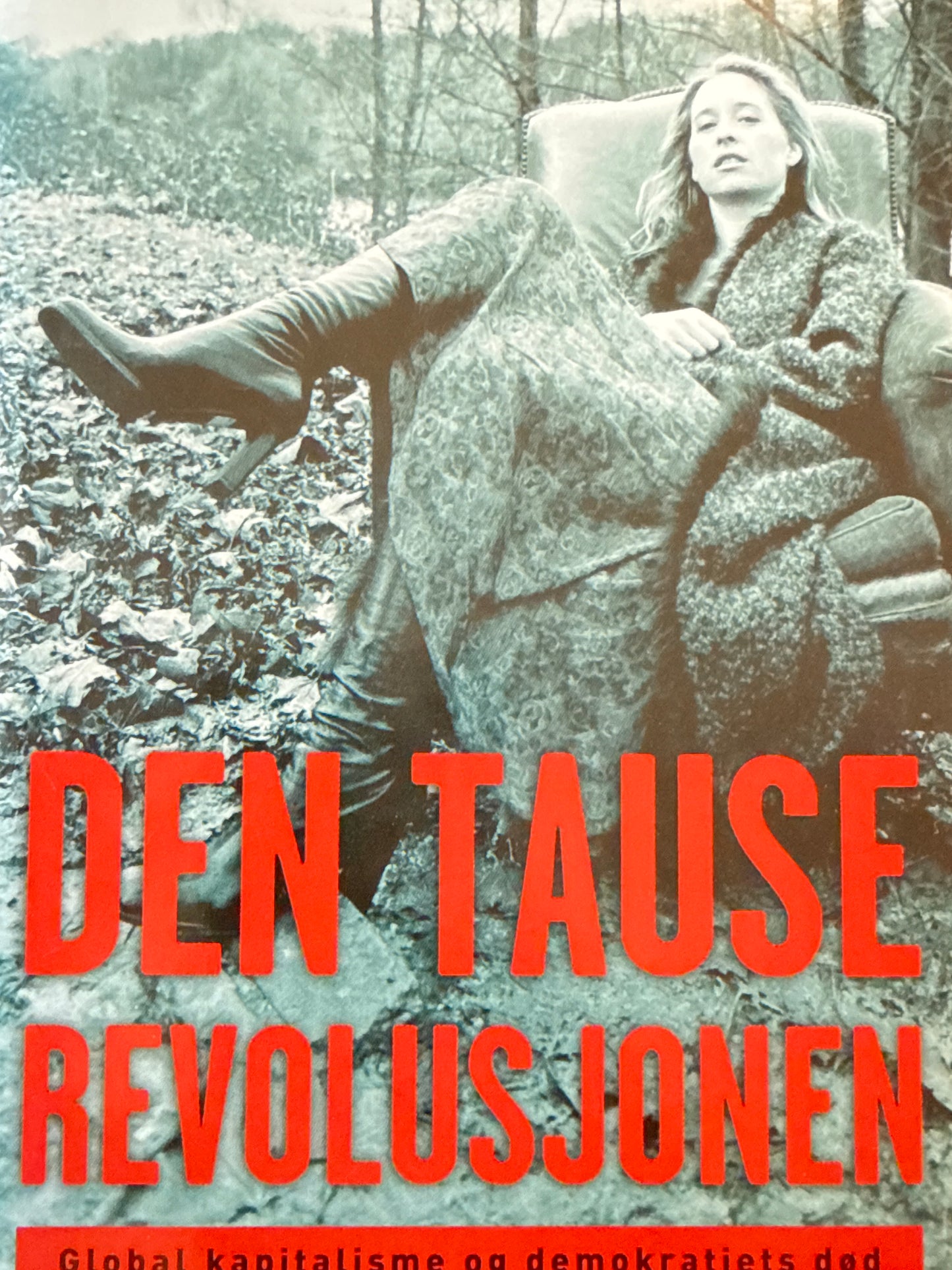 Den tause revolusjonen - Innbundet