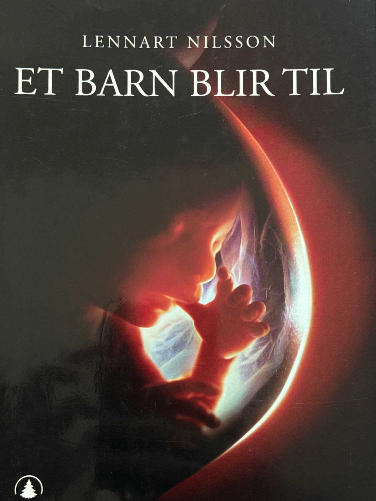 Et barn blir til - Innbundet
