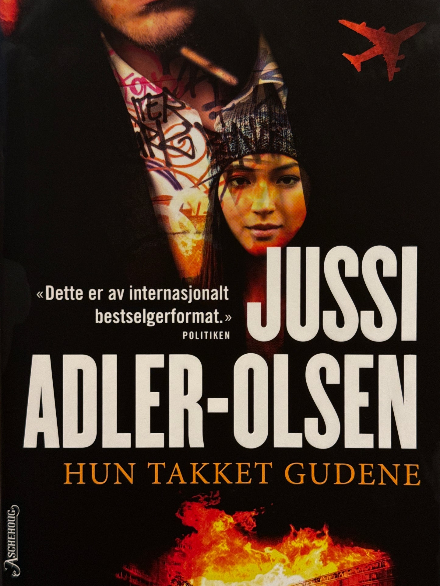 Hun takket gudene - Innbundet
