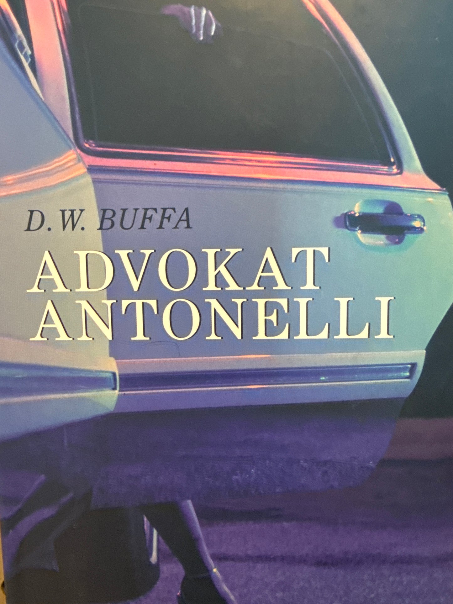 Advokat Antonelli - Innbundet