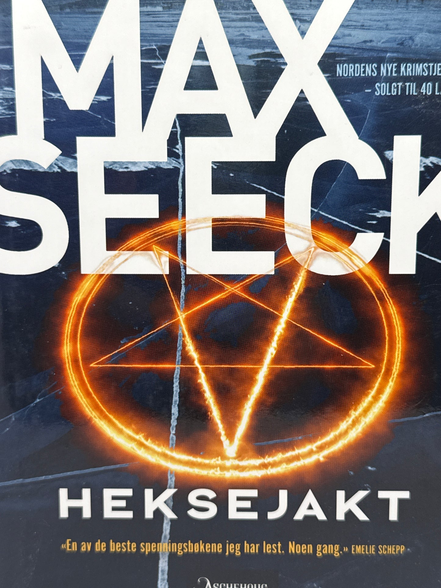 Heksejakt - Innbundet