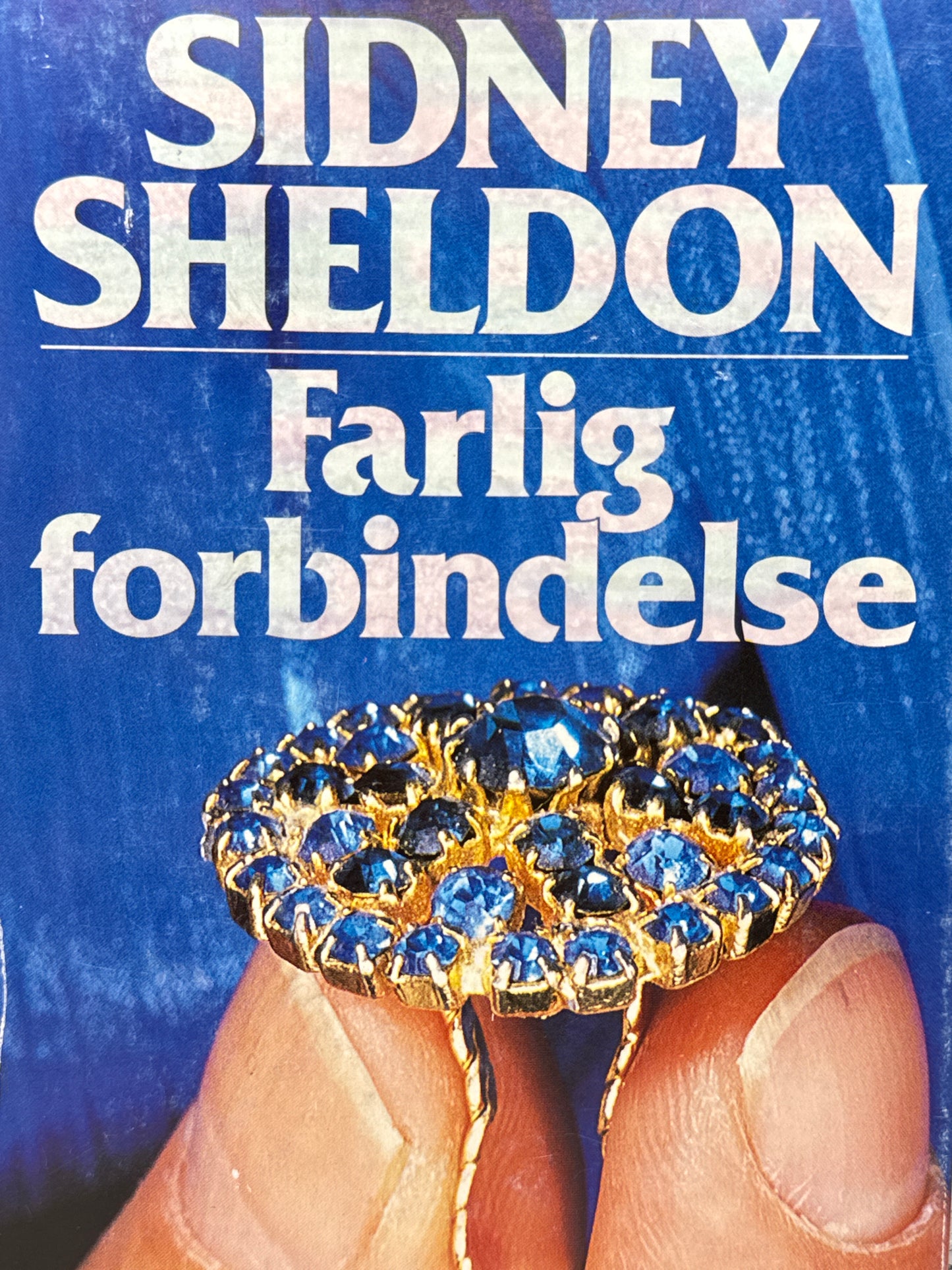 Farlig forbindelse - Innbundet