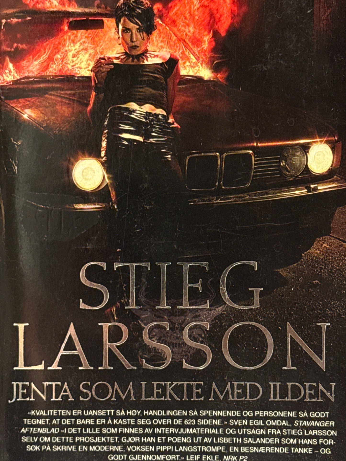 Jenta som lekte med ilden - Pocket