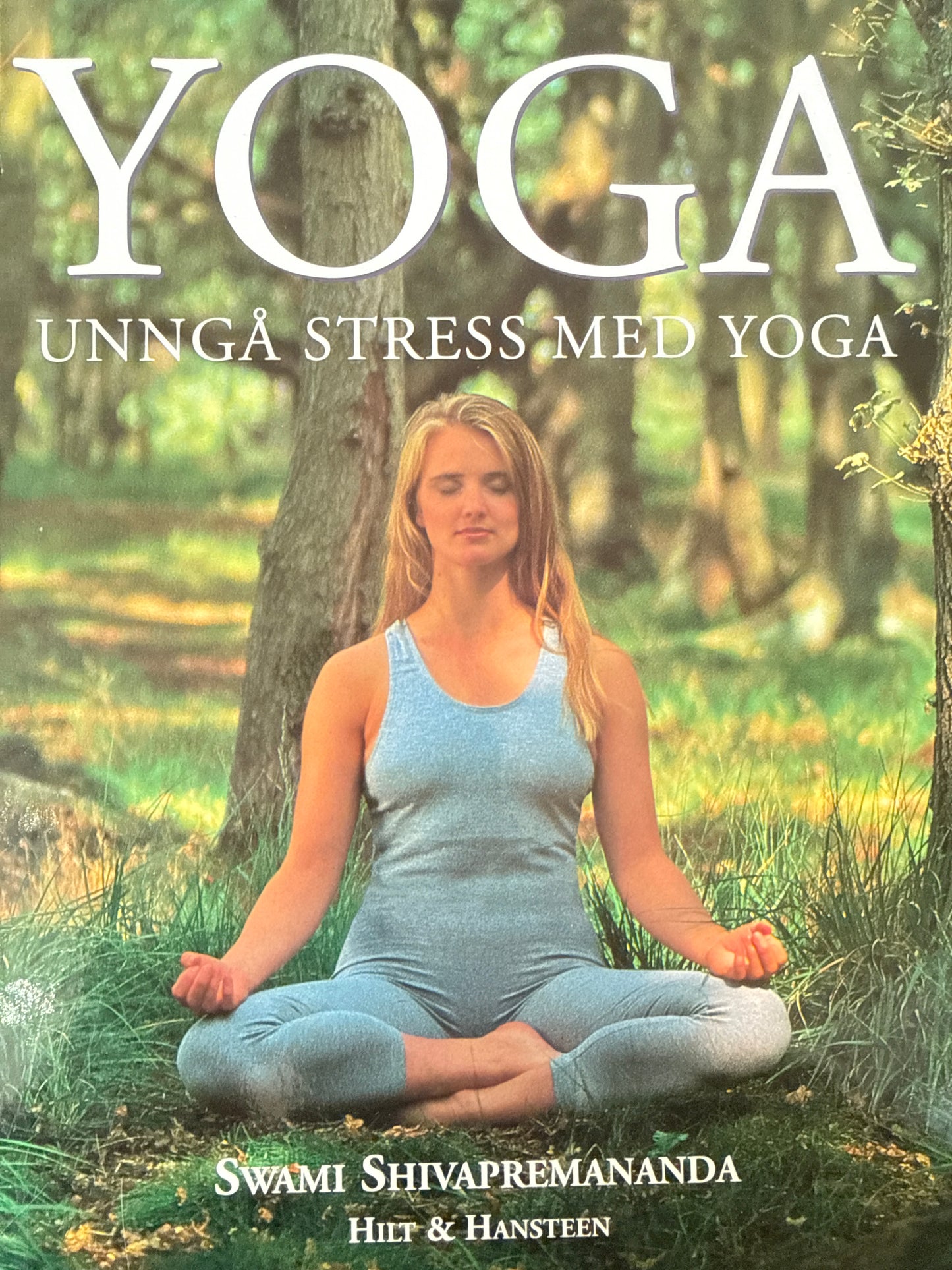Stress ned med yoga - Innbundet