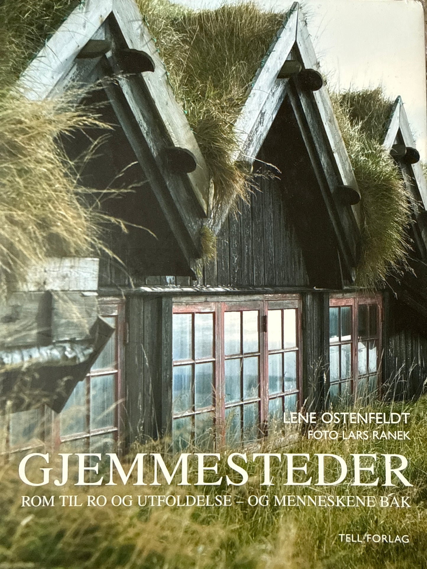 Gjemmesteder - Innbundet