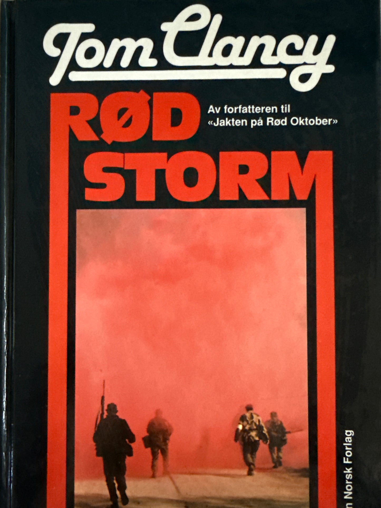 Rød storm - Innbundet