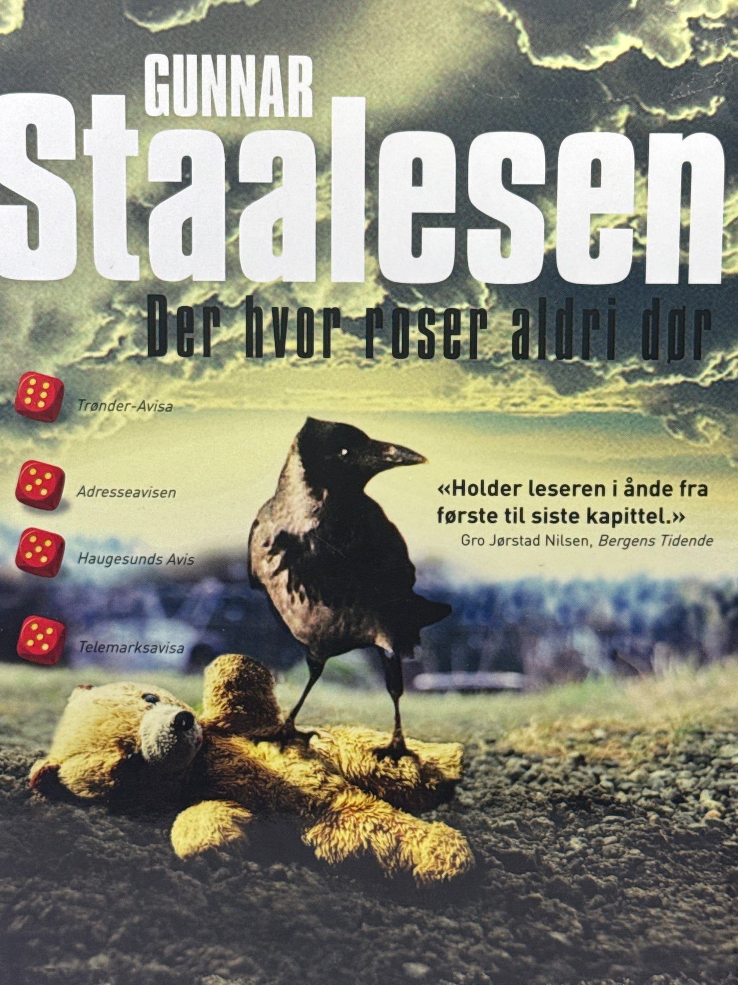 Der hvor roser aldri dør - Innbundet