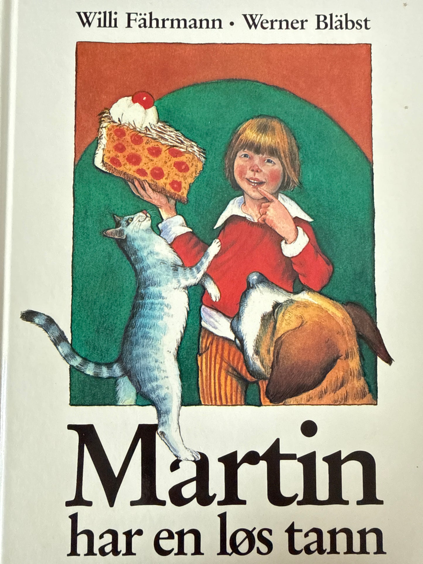 Martin har en løs tann - Innbundet