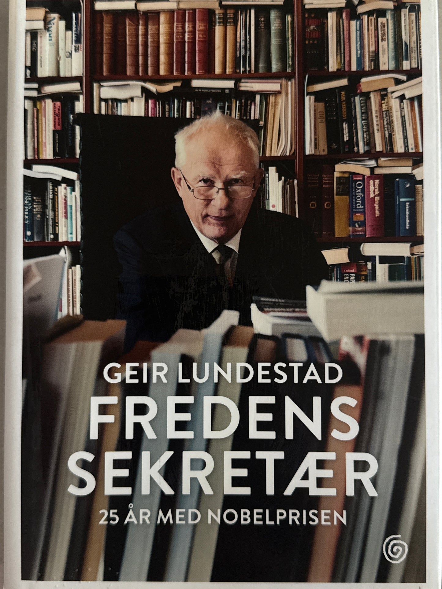 Fredens sekretær - Innbundet