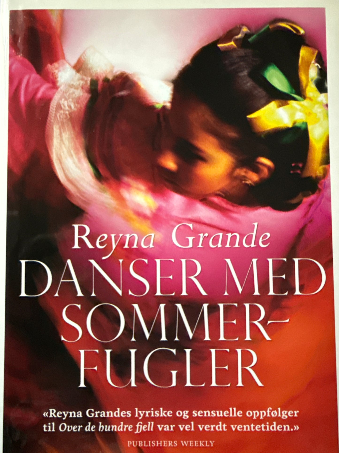 Danser med sommerfugler - Innbundet