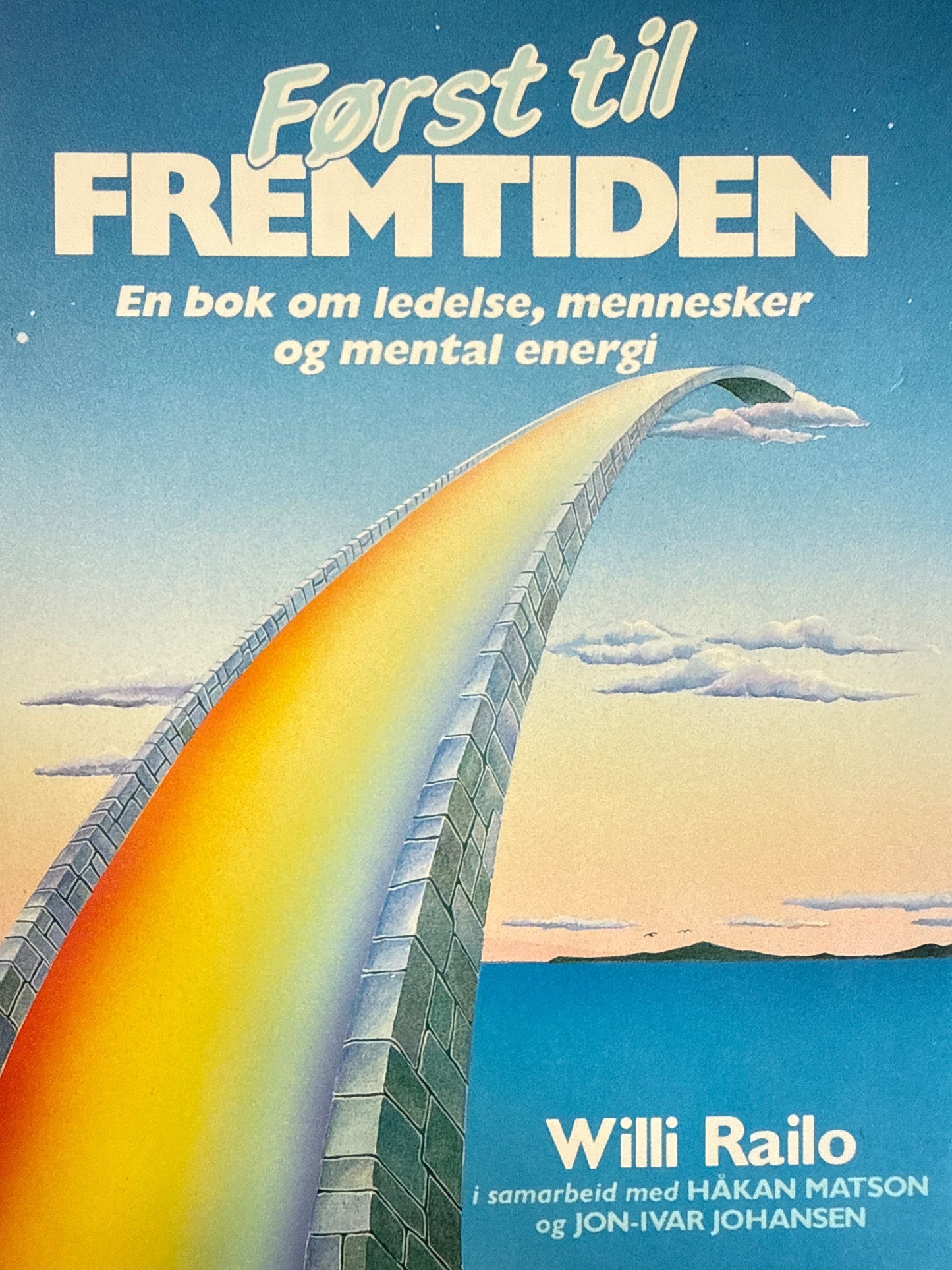 Først till fremtiden - Innbundet