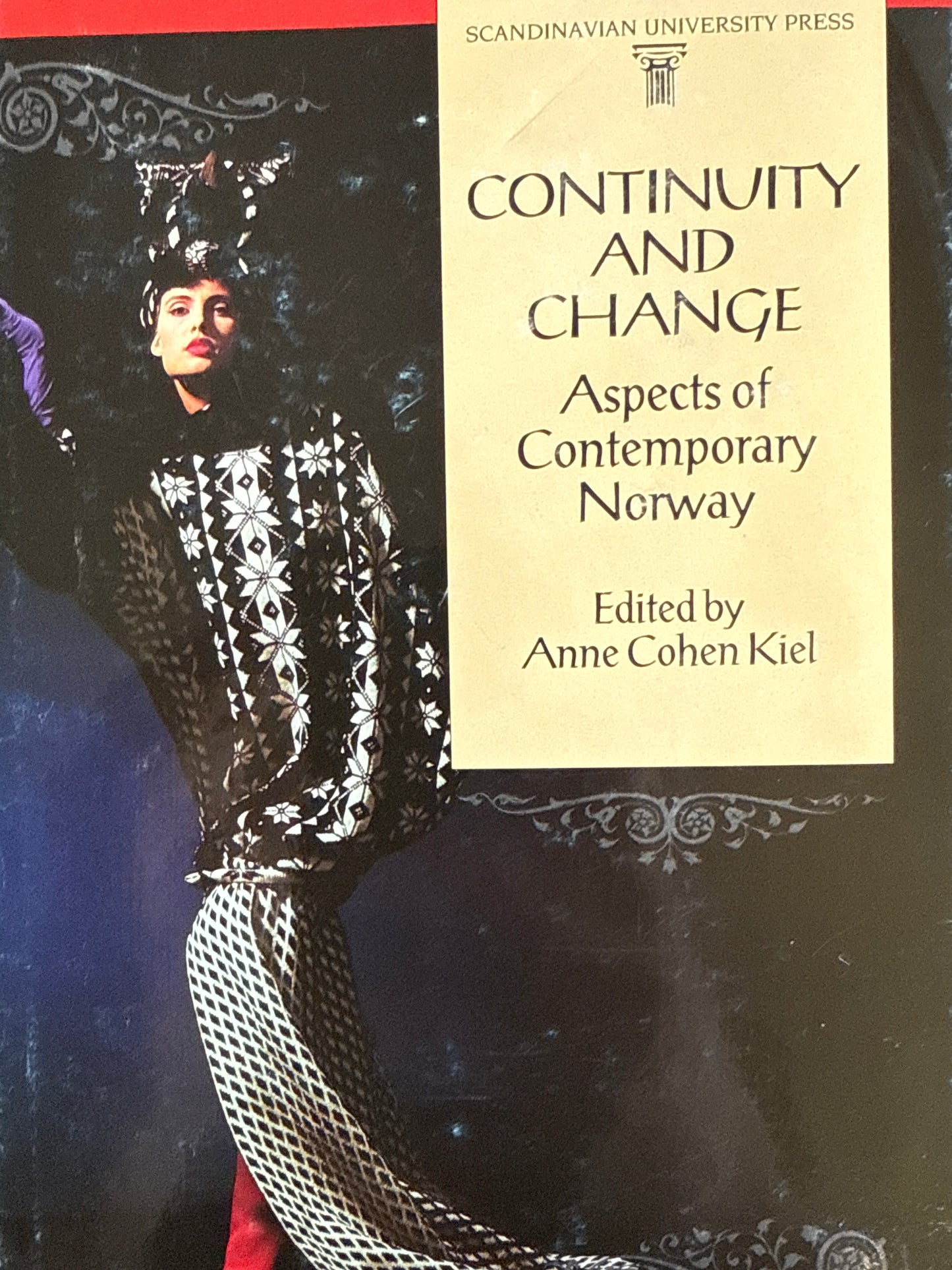 Continuity and Change - Innbundet