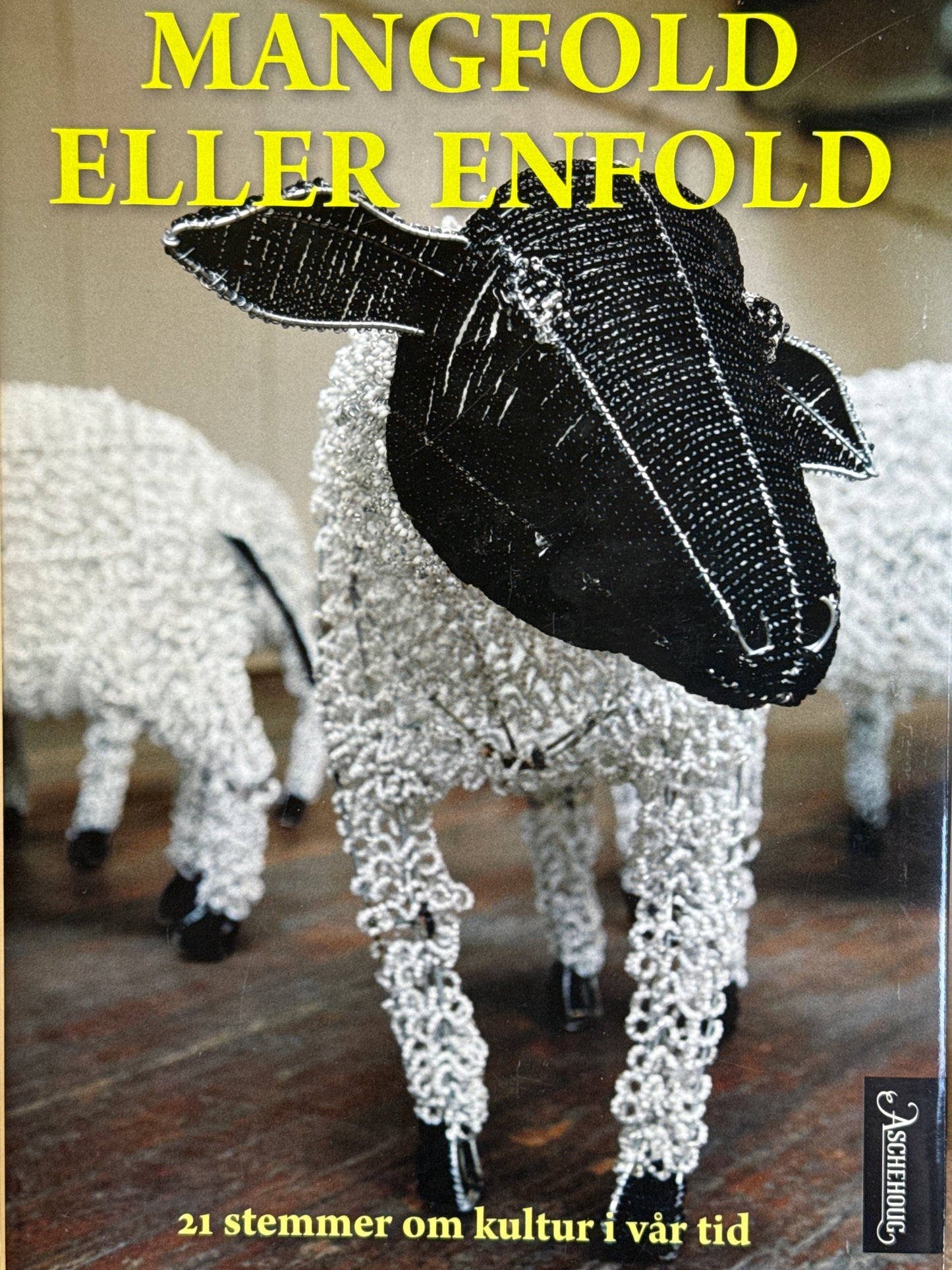 Mangfold eller enfold - Innbundet