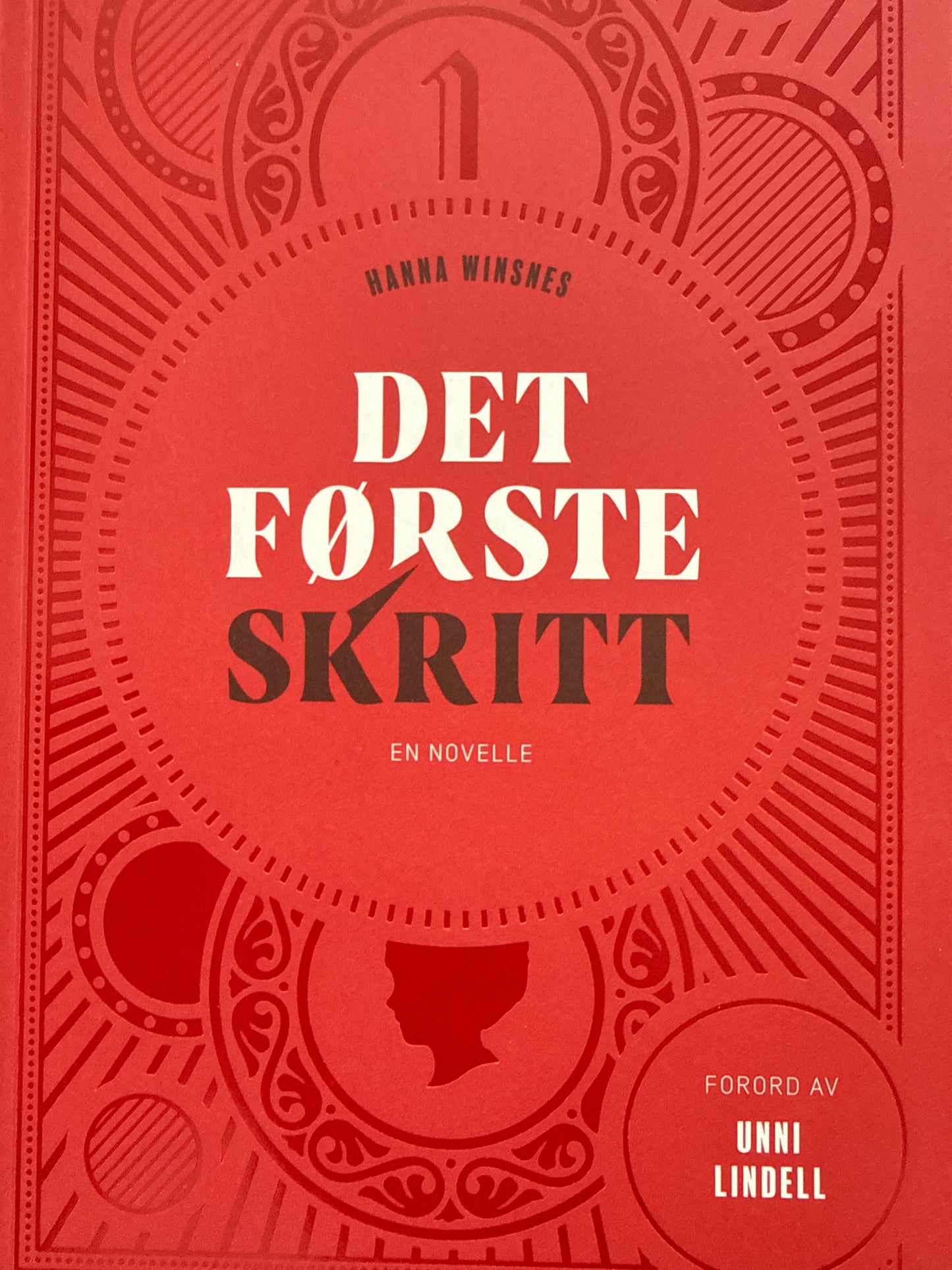 Det første skritt - Pocket