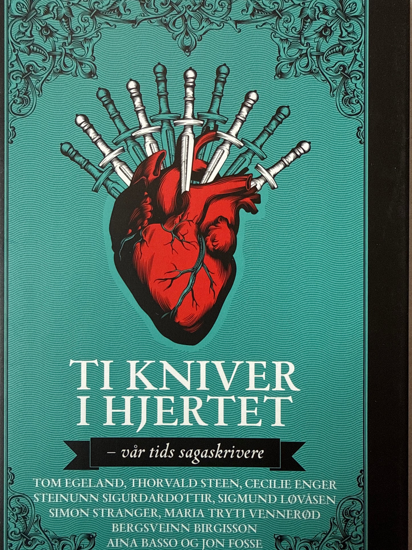 Ti kniver i hjertet - Innbundet