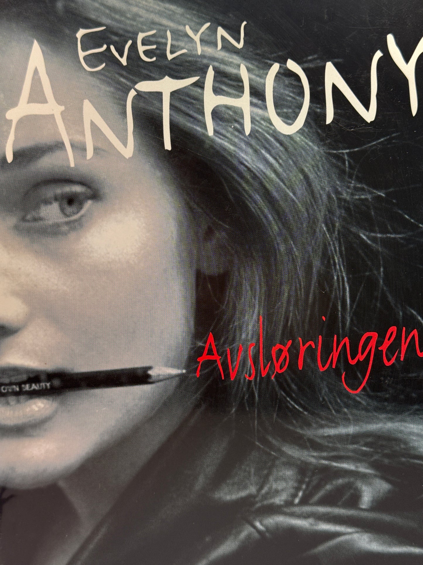 Avsløringen - Innbundet