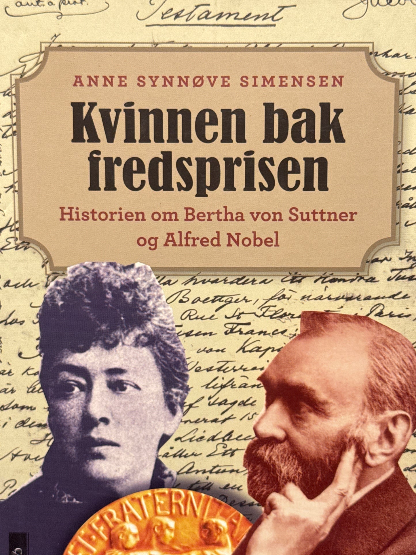Kvinnen bak fredsprisen - Innbundet