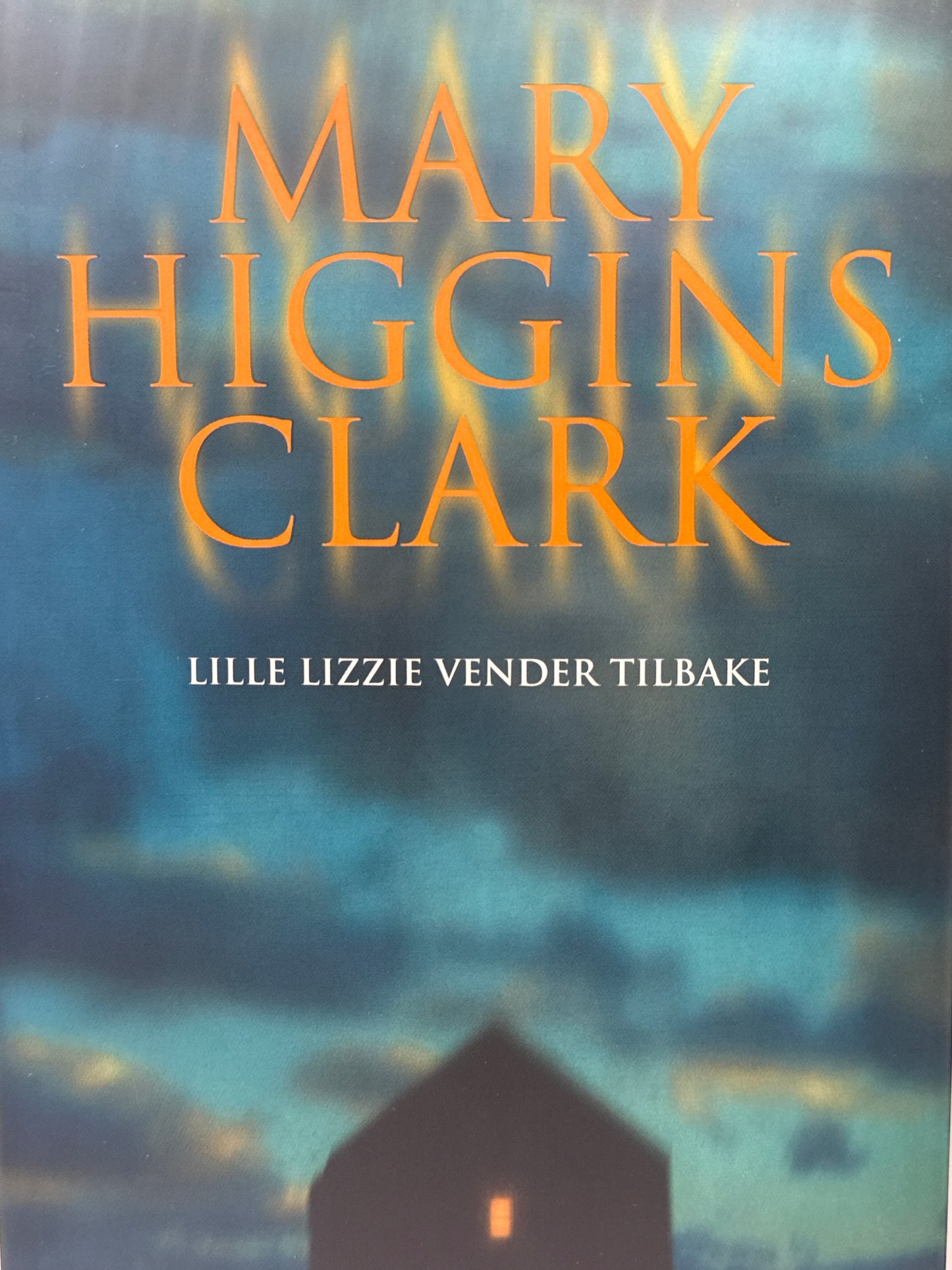 Lille Lizzie vender tilbake - Innbundet