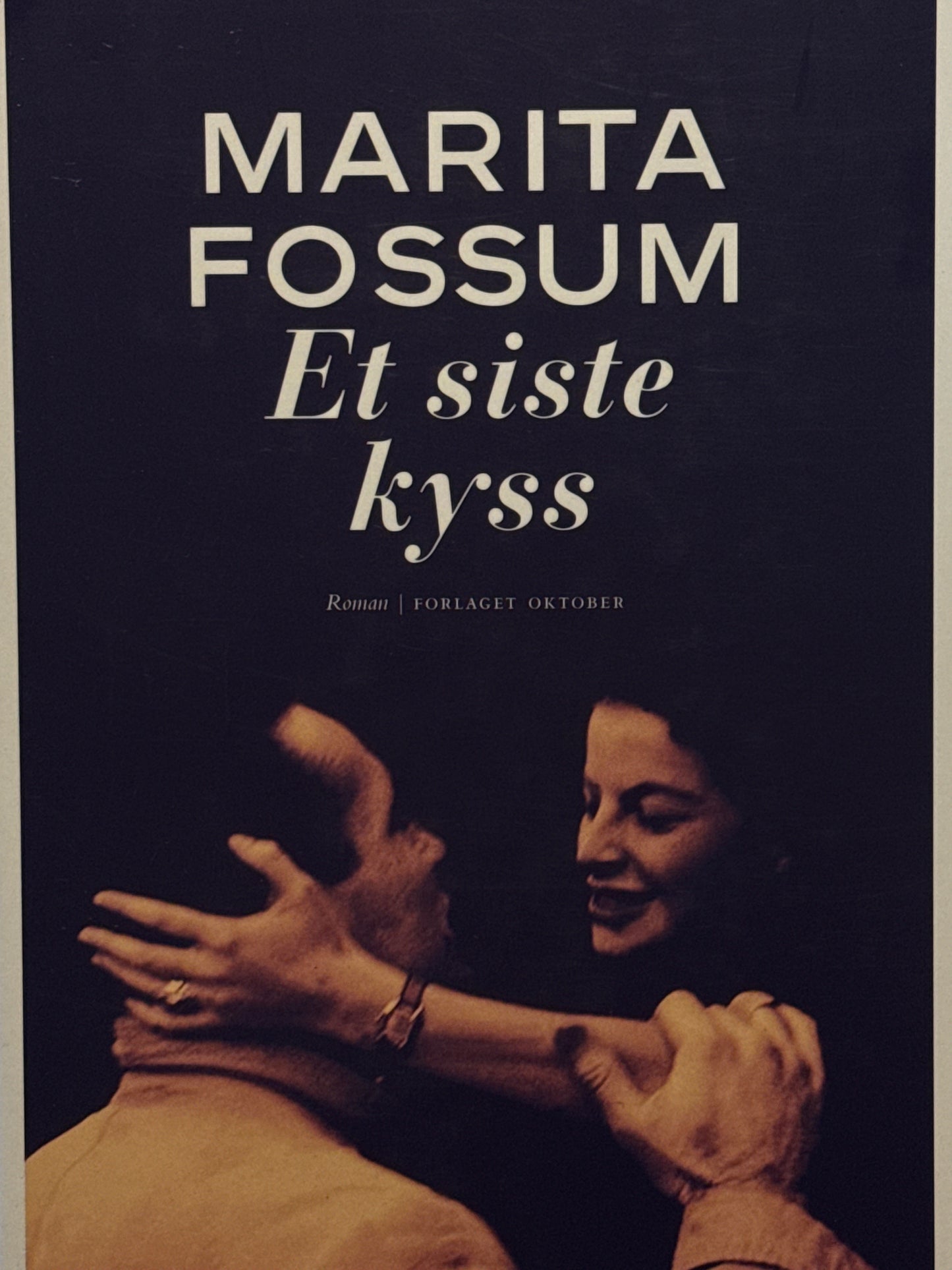 Et siste kyss - Innbundet