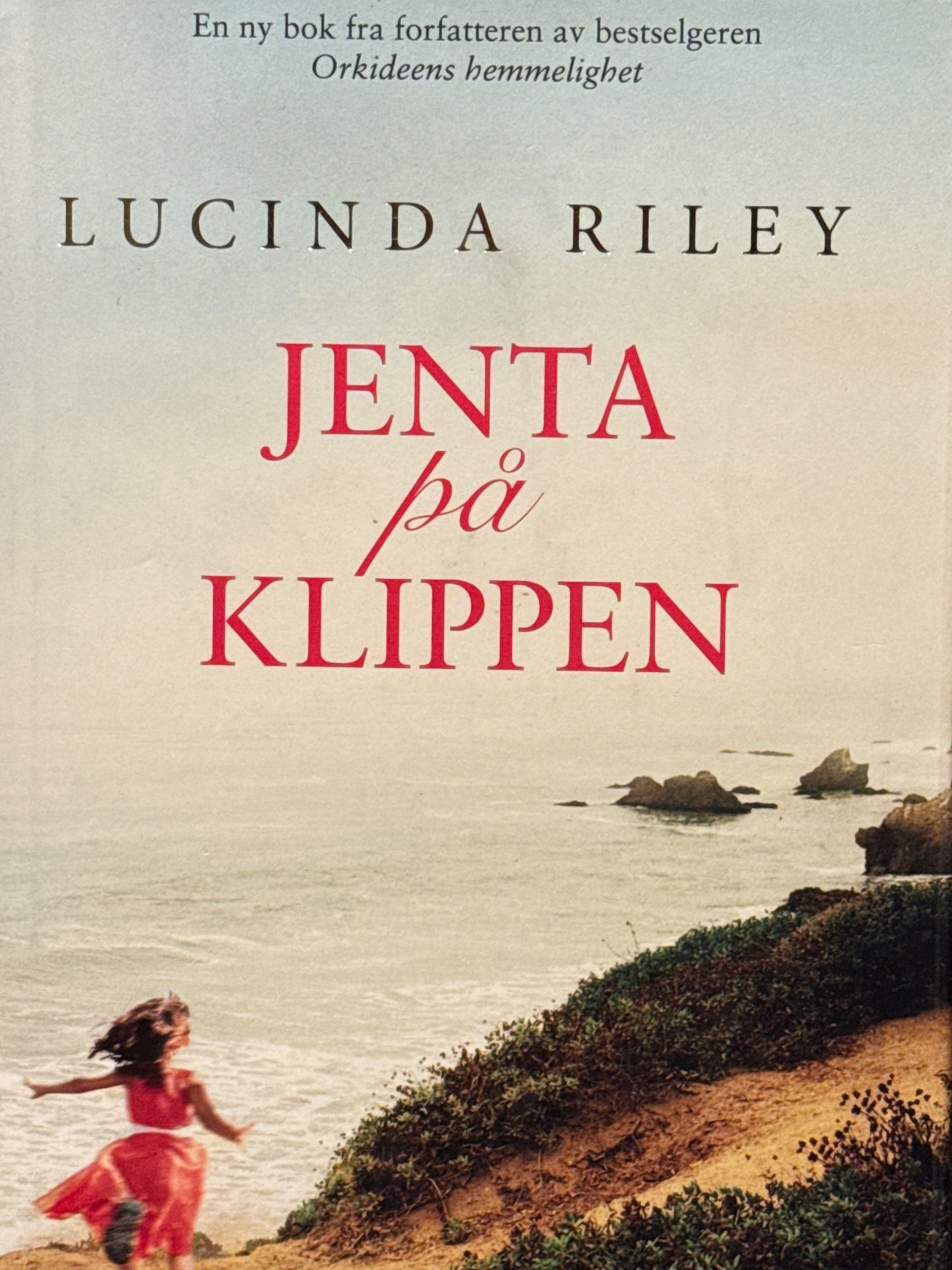 Jenta på klippen - Innbundet