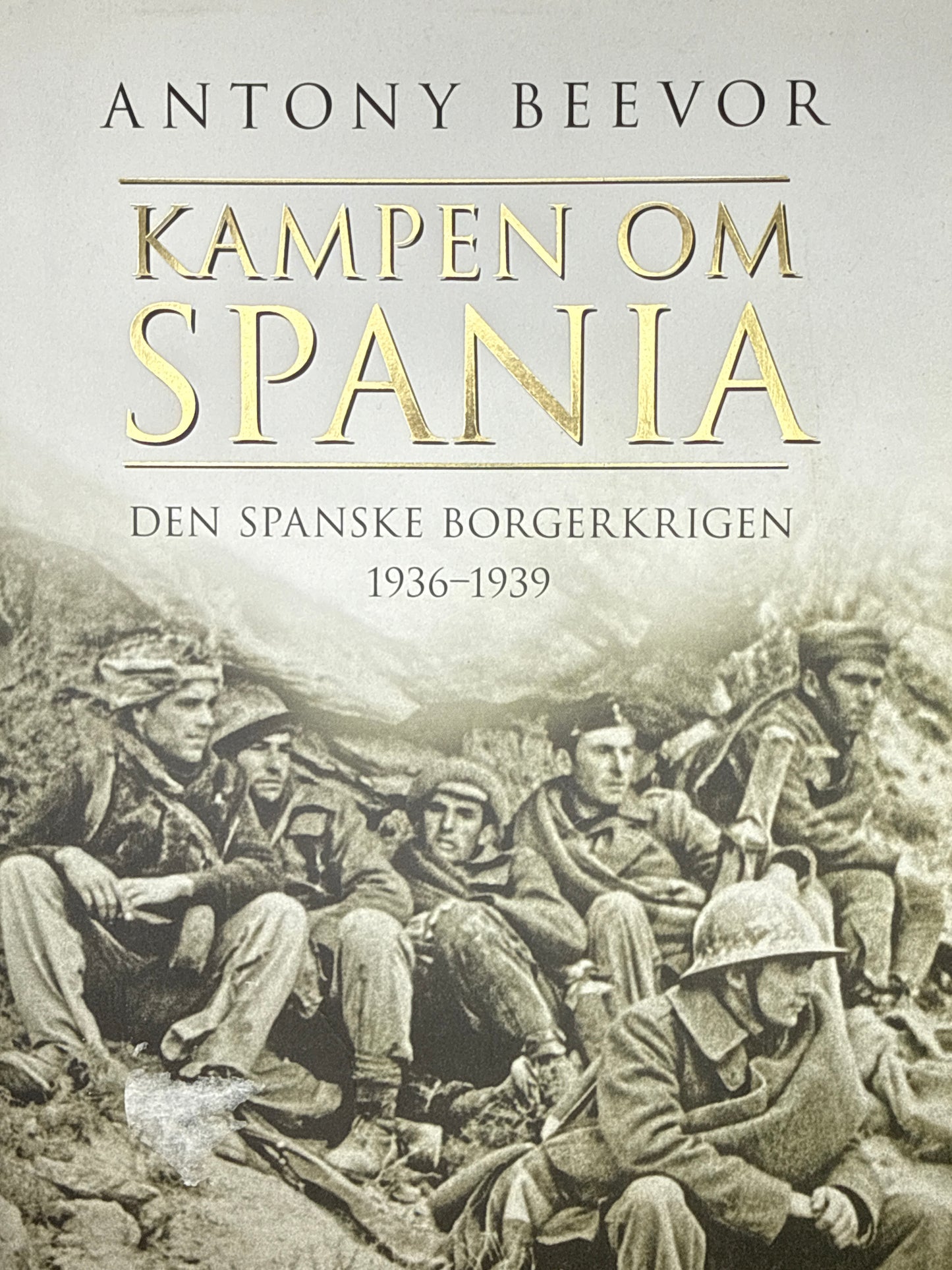 Kampen om Spania - Innbundet