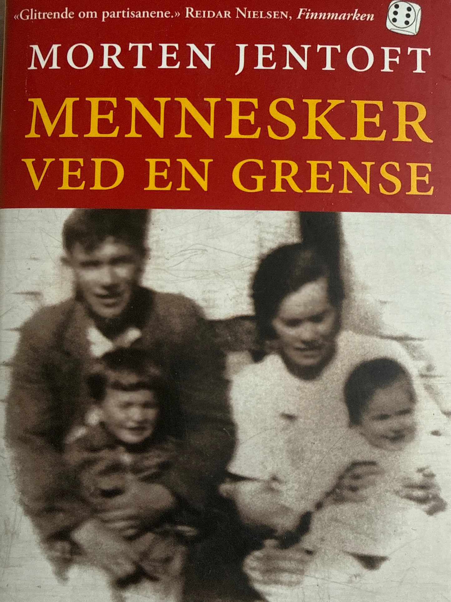 Mennesker ved en grense - Pocket