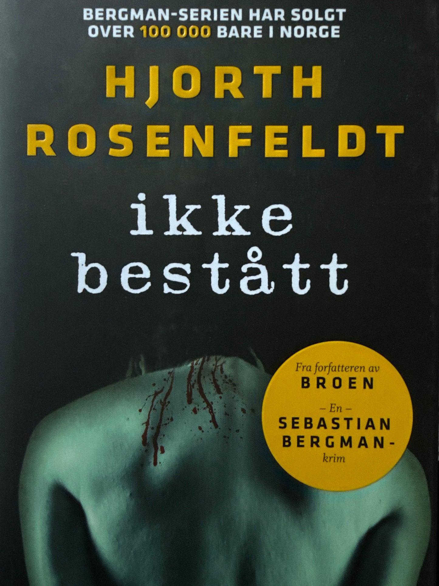 Ikke bestått - Innbundet