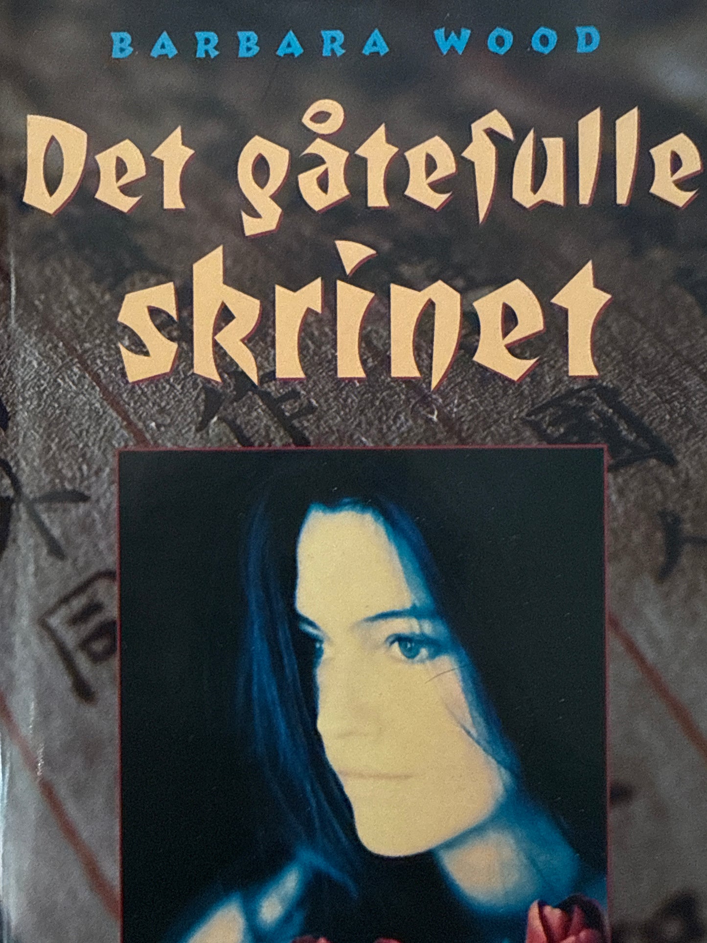 Det gåtefulle skrinet - Innbundet