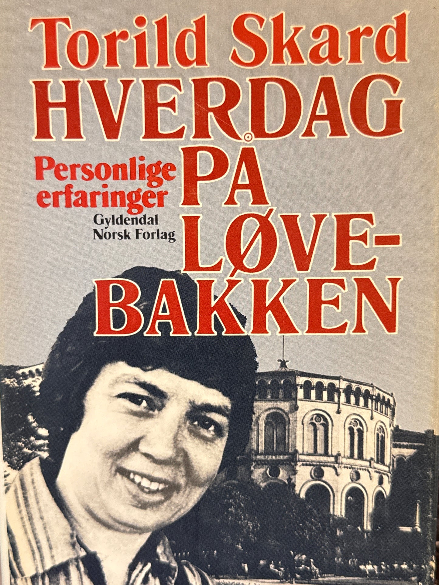 Hverdag på løvebakken - Innbundet