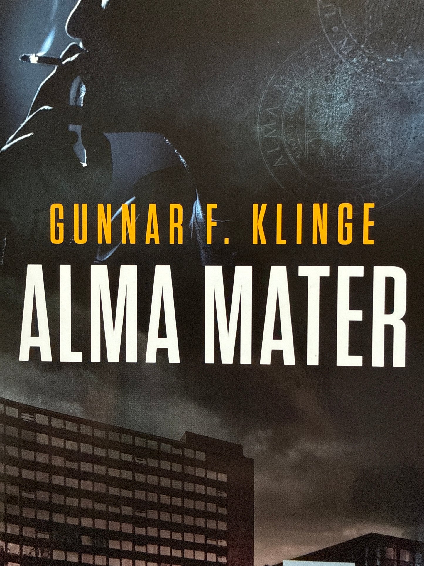Alma mater - Innbundet