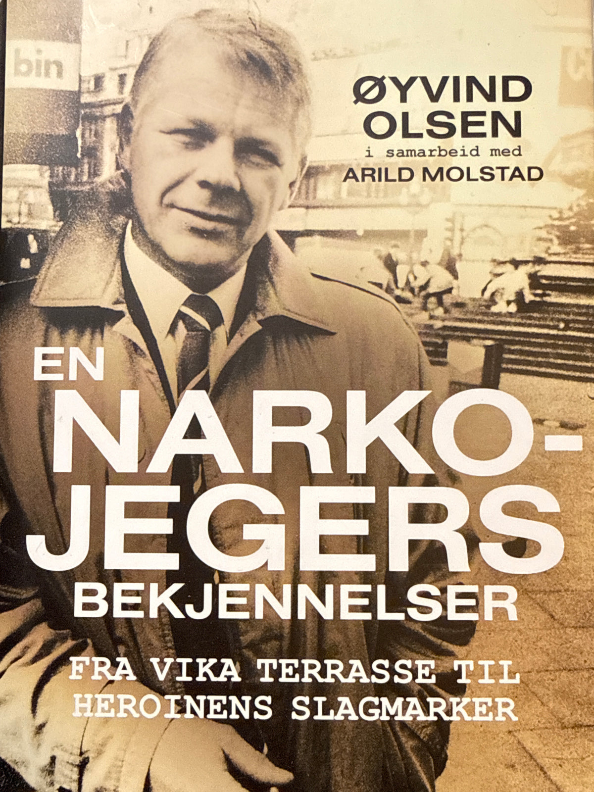 En narkojegers bekjennelser - Innbundet