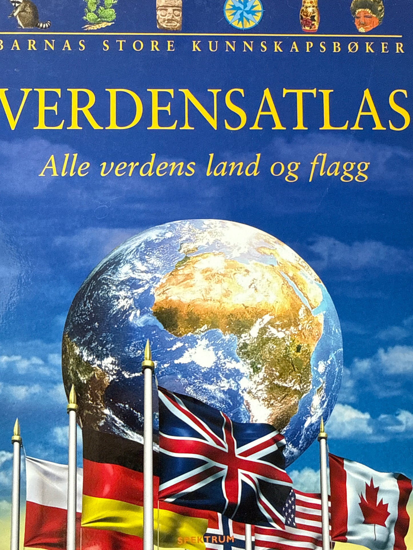 Verdensatlas; alle verdens land og flagg - Innbundet