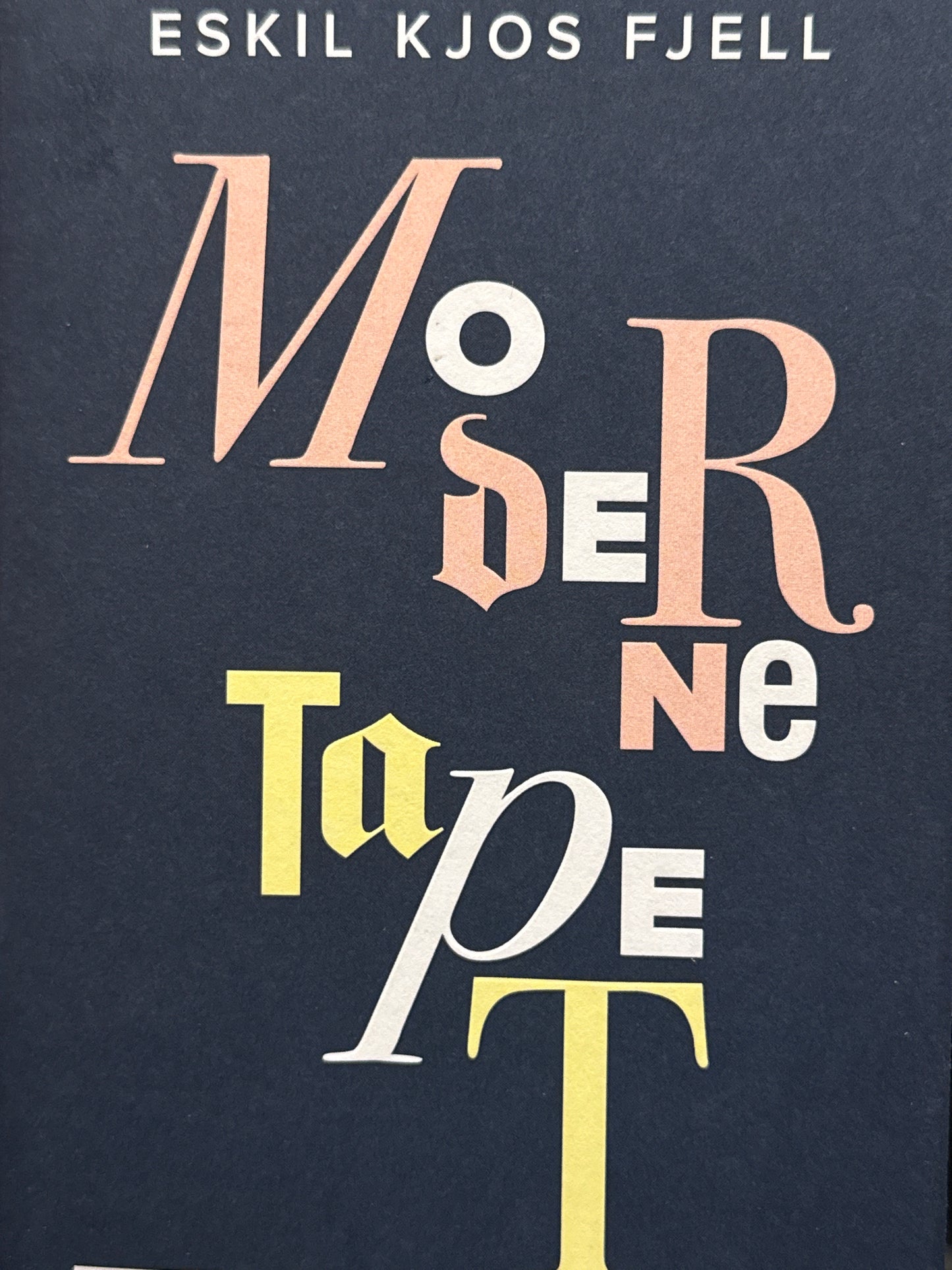 Moderne tapet - Innbundet