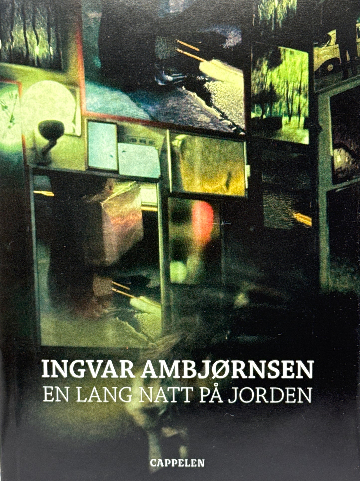 En lang natt på jorden - Innbundet