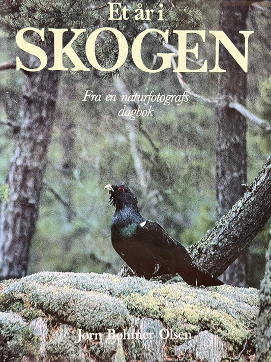 Et år i Skogen - Innbundet