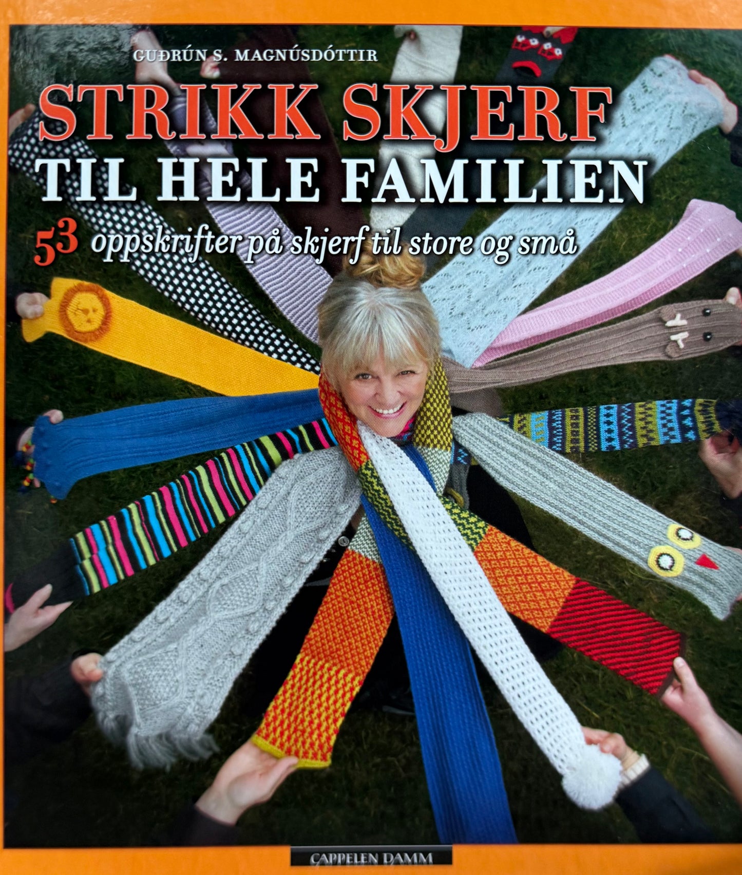 Strikk skjerf til hele familien - Innbundet