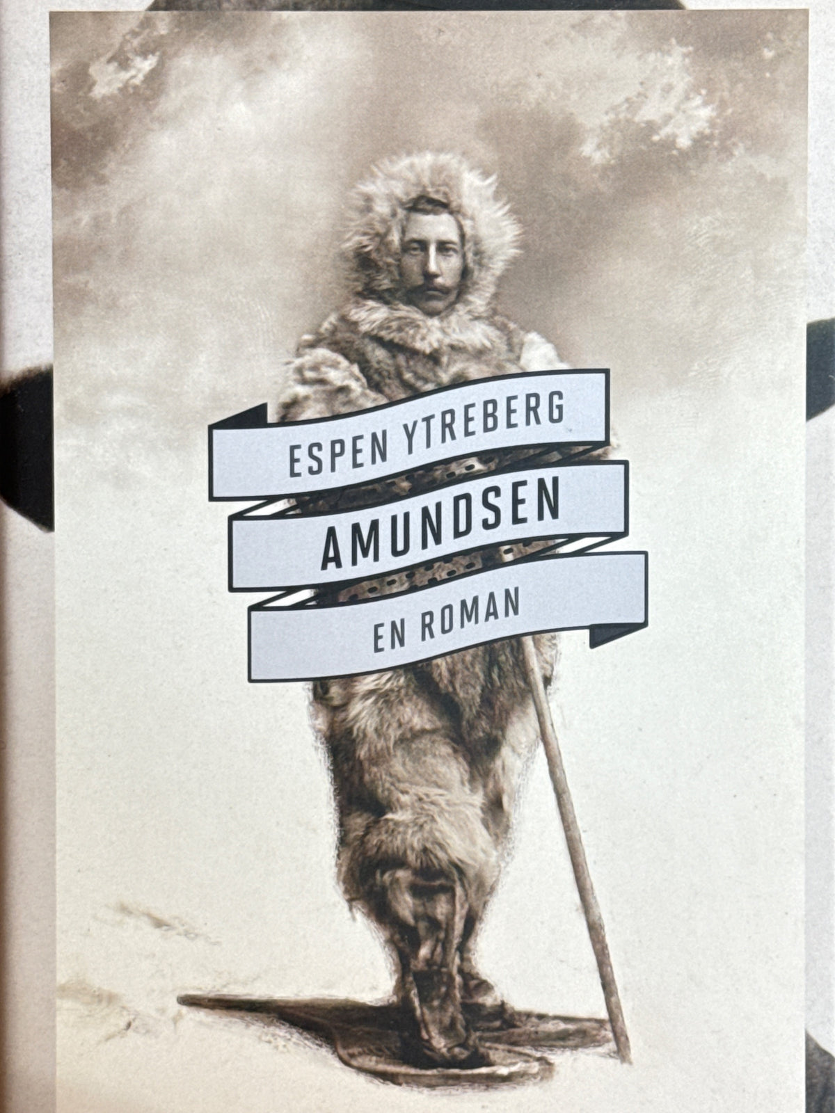 Forside av Amundsen av Espen Ytreberg 